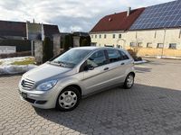 Gebraucht Mercedes B180 109 PS (80 kW) 2007 Silber Van / Kleinbus