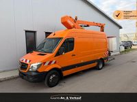 Gebraucht Mercedes Sprinter 163 PS (119 kW) 2018 Orange Van