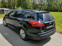 Usado Ford Focus 125 CV (91 kW) 2015 Negro Familiar