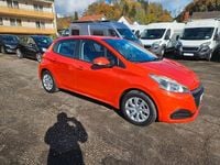 Gebraucht Peugeot 208 Active 82 PS (60 kW) 2015 Orange Kleinwagen