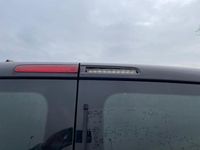 Second-hand VW Transporter 140 CP (102 kW) 2012 Negru Van