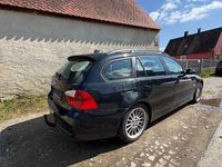 Gebraucht BMW 318 143 PS (105 kW) 2006 Schwarz Kombi