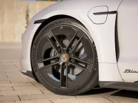 Neu Porsche Taycan 4S Black Edition 439 kW (598 PS) 2026 Eisgraumetallic Limousine
