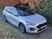 Gebraucht Ford Focus ST-Line X 116 PS (85 kW) 2025 Silber Limousine