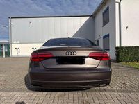 Gebraucht Audi A8 Ambiente 385 PS (283 kW) 2015 Braun Limousine