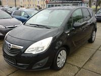 Gebraucht Opel Meriva Design Edition 120 PS (88 kW) 2012 Saphirschwarz mineraleffekt Van / Kleinbus