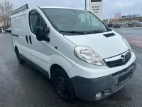 Gebraucht Opel Vivaro 90 PS (66 kW) 2015 Weiß Van / Kleinbus