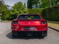 Second-hand Ferrari GTC4Lusso 689 CP (506 kW) 2018 Roșu Break