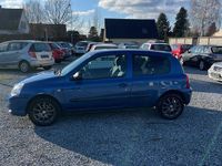 Gebraucht Renault Clio II 65 PS (47 kW) 2009 Blau Kleinwagen