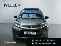 Gebraucht Toyota Aygo Style 72 PS (52 kW) 2023 Cardamon green / night sky black (gruen) Kleinwagen