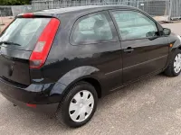 Gebraucht Ford Fiesta 60 PS (44 kW) 2005 Schwarz Kleinwagen