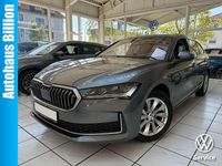 Neu Skoda Superb Selection 150 PS (110 kW) 2025 Graphitegrau metallic Kombi