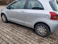 Gebraucht Toyota Yaris Sol 87 PS (63 kW) 2008 Silber Kleinwagen