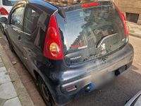 Gebraucht Peugeot 107 65 PS (47 kW) 2006 Schwarz Kleinwagen
