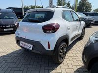 Gebraucht Dacia Spring Essentiel 33 kW (45 PS) 2023 Kaolinweiß Kleinwagen