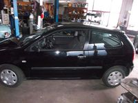 Gebraucht VW Polo 64 PS (47 kW) 2005 Schwarz Kleinwagen