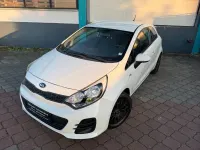 Gebraucht Kia Rio 84 PS (61 kW) 2016 Weiß Kleinwagen