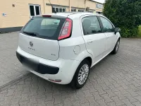 Gebraucht Fiat Punto Evo 105 PS (77 kW) 2011 Weiß Kleinwagen