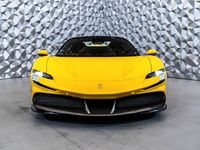 Gebraucht Ferrari SF90 780 PS (573 kW) 2023 Gelb Cabrio