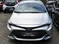 Neu Toyota Corolla 140 PS (102 kW) 2025 Silber Kombi