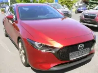 Używany Mazda 3 Selection 122 KM (89 kW) 2019 Czerwony Sedan/Limuzyna