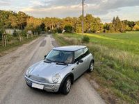 Usado Mini ONE 90 HP (66 kW) 2003 Cinzento Citadino