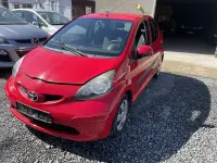 Second-hand Toyota Aygo 68 CP (50 kW) 2007 Roșu Hatchback
