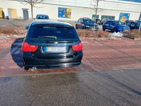 Gebraucht BMW 320 177 PS (130 kW) 2009 Schwarz Kombi