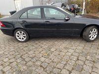 Gebraucht Mercedes C200 122 PS (89 kW) 2006 Schwarz Limousine