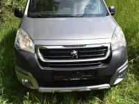 Gebraucht Peugeot Partner Tepee Outdoor 110 PS (80 kW) 2017 Gris artense Van / Kleinbus
