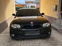 Gebraucht BMW 120 Basis 150 PS (110 kW) 2006 Schwarz Kleinwagen
