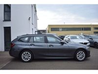 gebraucht BMW 320 320 d Touring*1.Hd.*Leder*LED*Navi*el.Heckkl.