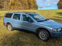 Second-hand Volvo XC70 200 CP (147 kW) 2001 Albastru Break