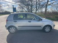Second-hand Hyundai Getz 63 CP (46 kW) 2004 Argintiu Hatchback