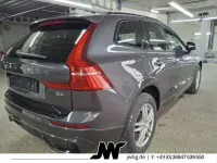 Używany Volvo XC60 Plus 197 KM (144 kW) 2023 Szary SUV