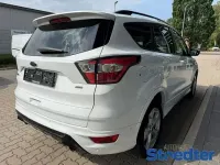 Gebraucht Ford Kuga ST-Line 175 PS (128 kW) 2019 Weiß SUV