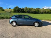 Gebraucht Opel Astra Edition 140 PS (102 kW) 2014 Limousine