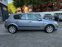 Gebraucht Opel Astra Enjoy 105 PS (77 kW) 2004 Silber Limousine