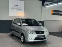 Gebraucht Kia Picanto 65 PS (47 kW) 2009 Brilliantsilber met. Kleinwagen