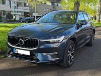Gebraucht Volvo XC60 Momentum 197 PS (144 kW) 2021 Blau SUV