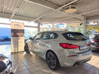 Gebraucht BMW 118 Sport Line 140 PS (102 kW) 2020 Silber Kleinwagen