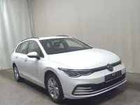 Gebraucht VW Golf VIII Life 150 PS (110 kW) 2022 Weiss Kombi