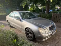 Gebraucht Mercedes E320 Avantgarde 224 PS (164 kW) 2004 Gold Limousine
