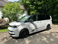 Gebraucht VW Multivan Edition 204 PS (150 kW) 2023 Weiß Van / Kleinbus