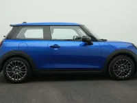 Gebraucht Mini Cooper S Classic 204 PS (150 kW) 2024 Blau Kleinwagen