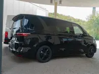 Używany VW Multivan Goal 150 KM (110 kW) 2025 Czarny Minivan