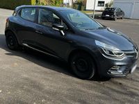 Gebraucht Renault Clio IV LIMITED 90 PS (66 kW) 2018 Grau Kleinwagen