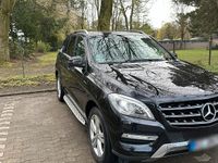Gebraucht Mercedes ML250 204 PS (150 kW) 2012 Schwarz SUV