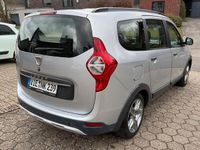 Gebraucht Dacia Lodgy Stepway 131 PS (96 kW) 2020 Silber Van / Kleinbus