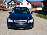 Gebraucht Mercedes C220 150 PS (110 kW) 2004 Blau Limousine